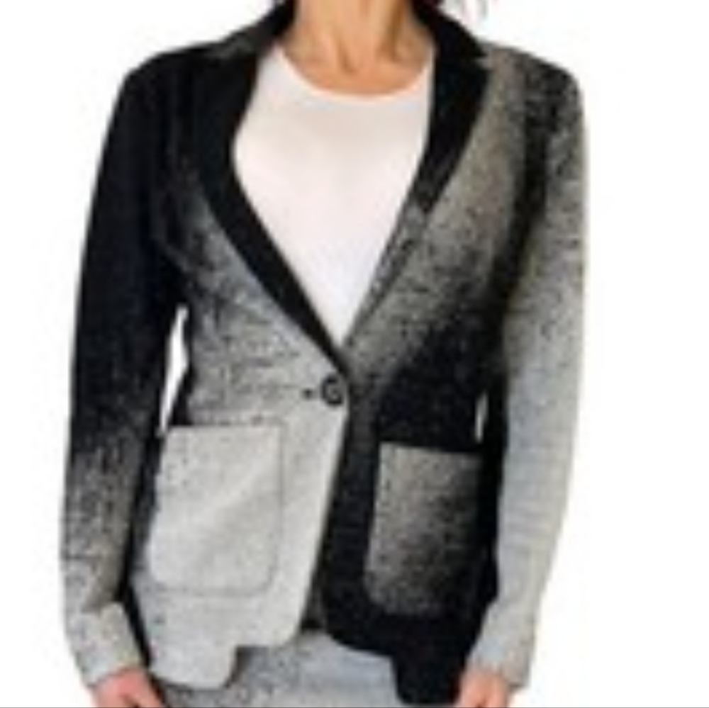 Yoana Baraschi Gray And Black Fitted Blazer